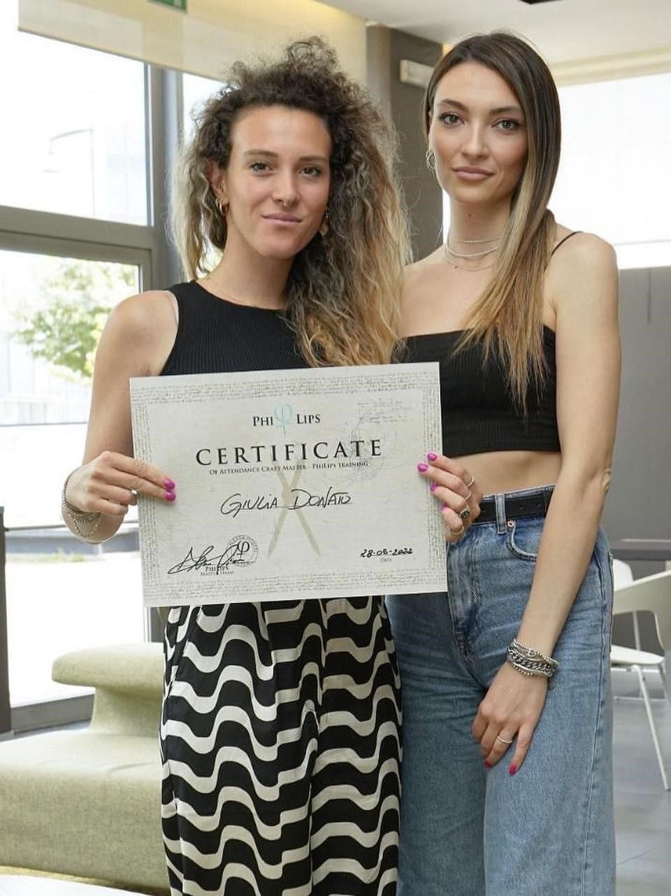 Giulia Donato PMU - Certificato PhiLips - PhiAcademy - Genova Albaro - Trucco e Bellezza